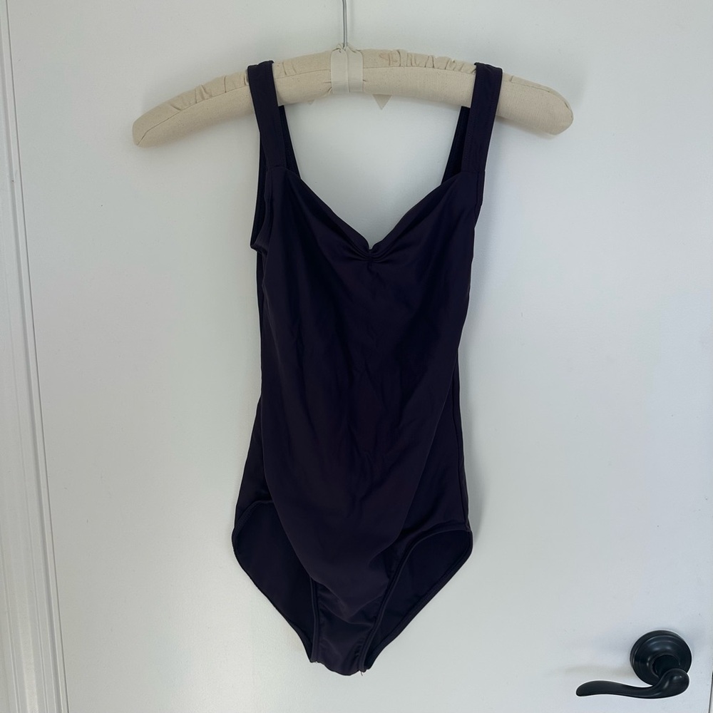 Wear Moi ballet/dance leotard Faustine in Prune size Medium-full front lining